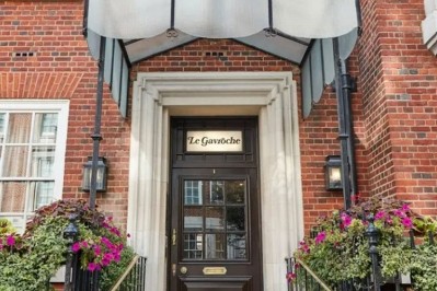High-profile chefs and international entrants vie to take over Le Gavroche site`