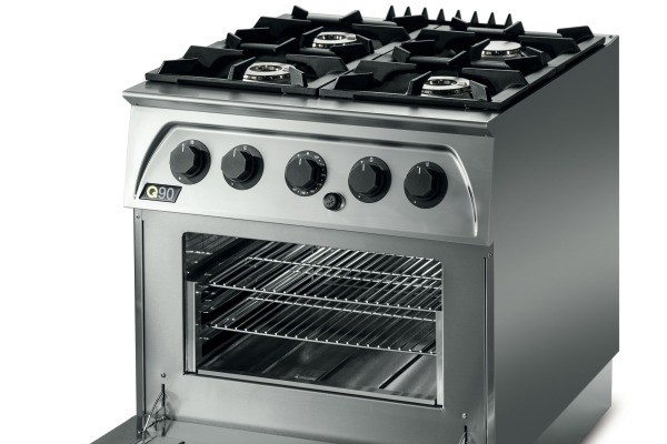 The Q90 4 burner: just one product in a wide choice of hob tops and burner specifications