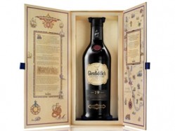 Glenfiddich Age of Discovery Madeira Cask Finish features aromas of ripe fig, caramelised fruit and spicy notes of cinnamon and black pepper