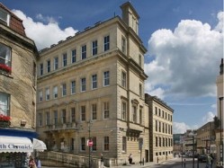 Malaysian-based company YTL is to open a five star hotel and spa in the Gainsborough Building in Bath after securing funding from RBS