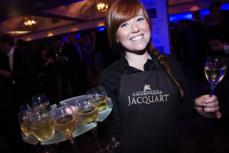 After arriving in style guests enjoyed a drinks reception with Champagne kindly supplied by Champagne Jacquart