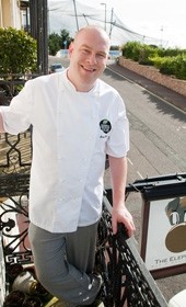 Knorr Chef of the Year 2008  Simon Hulstone is also a finalist in the MCA awards