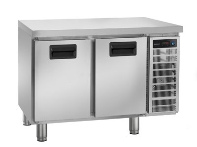 The cabinets use hydrocarbon refrigerants, which are environmentally friendly and energy efficient