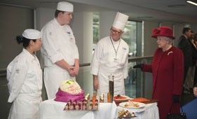 Queen meets hospitality students