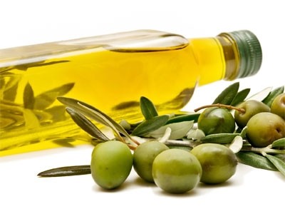 The European Union is to ban olive oil jugs and dipping bowls from restaurant tables