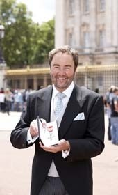 Restaurant Association Chairman collects his MBE