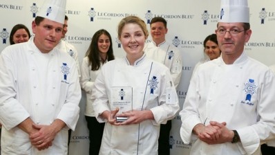 Katie Leslie receives her Le Cordon Bleu award