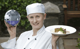Chefs to sign contract over sticky toffee pudding recipe