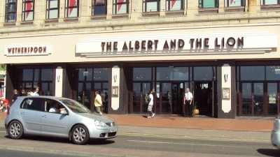 Wetherspoon plans to reopen sites 