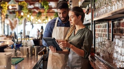 Restaurant operators turn to technology to combat staff retention