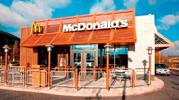 McDonalds to launch table service and gourmet burgers at 400 UK restaurants