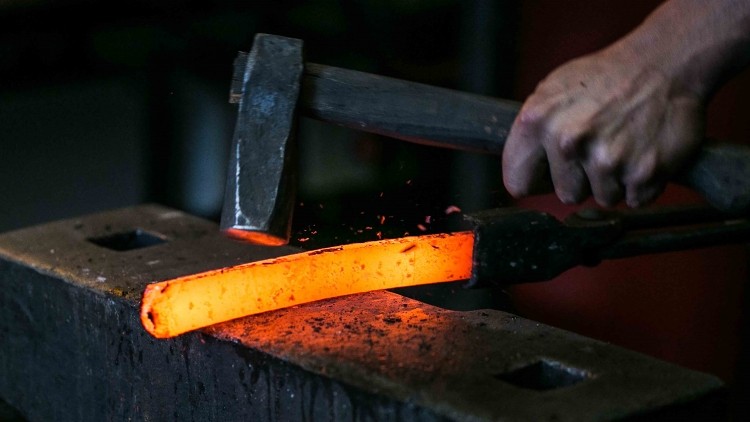 Blade runners: the artisans revitalising the British knife industry