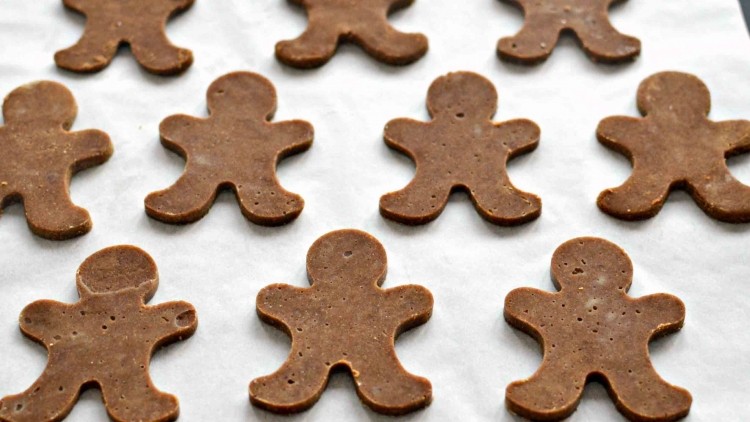 "You can't catch me, I'm the gingerbread biscuit": Pret introduces genderless gingerbread