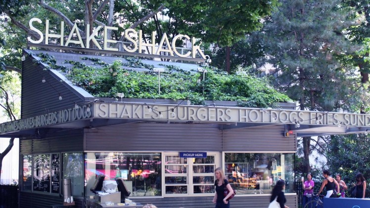 Shake Shack takes first steps towards employee-free ordering 