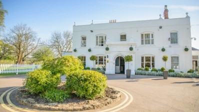 Mercure Parkside House Hotel has been sold for around £2.6m