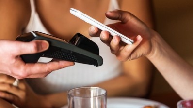 Contactless spending rises in restaurants and bars