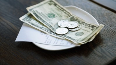 One in 10 diners admit to not paying the bill because of waiting