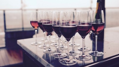 London restaurateurs call for cut in wine tax