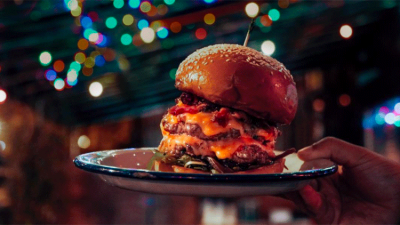 Cult US burger brand Lucky Buns heads to Carousel 