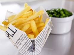 The Chip Crown can be used on its own or as a liner for another holder such as a mini wire chip frying basket