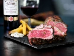CAU uses beef bred on the Argentinian Pampas which is wet-aged for six weeks