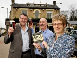 Julian Grocock, SIBA chief executive, with Nigel and Vanessa Williams, licensees of The Ranmoor Inn, Sheffield